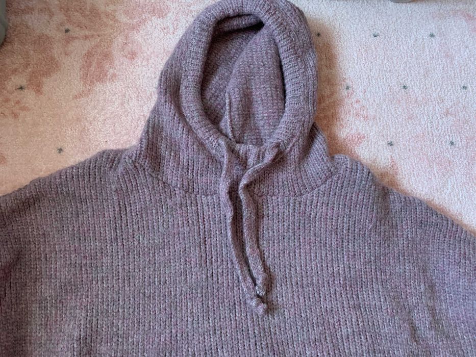 Sweter z kapturem fioletowy Andżela wełna kangurka wełniany kaptur