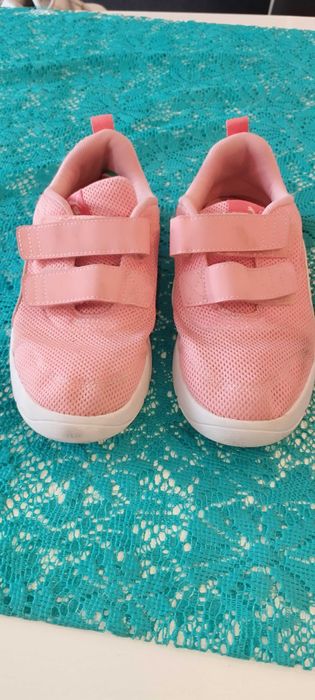 Buty stan bdb r. 33 puma