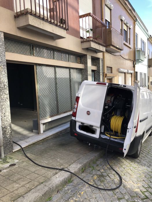 Empresa especializada em desentupimentos