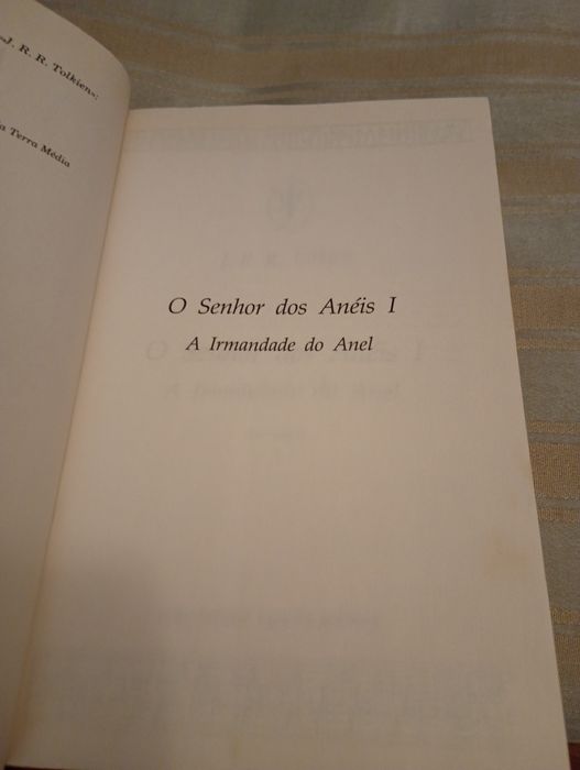 O senhor dos anéis I - A irmandade do Anel - J R R Tolkien - 14 edição Europa America- 12E- Cadeira Segura.Bébé - 50E Desde 5E