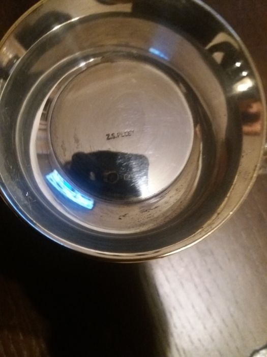 Vende-se Caneca antiga
