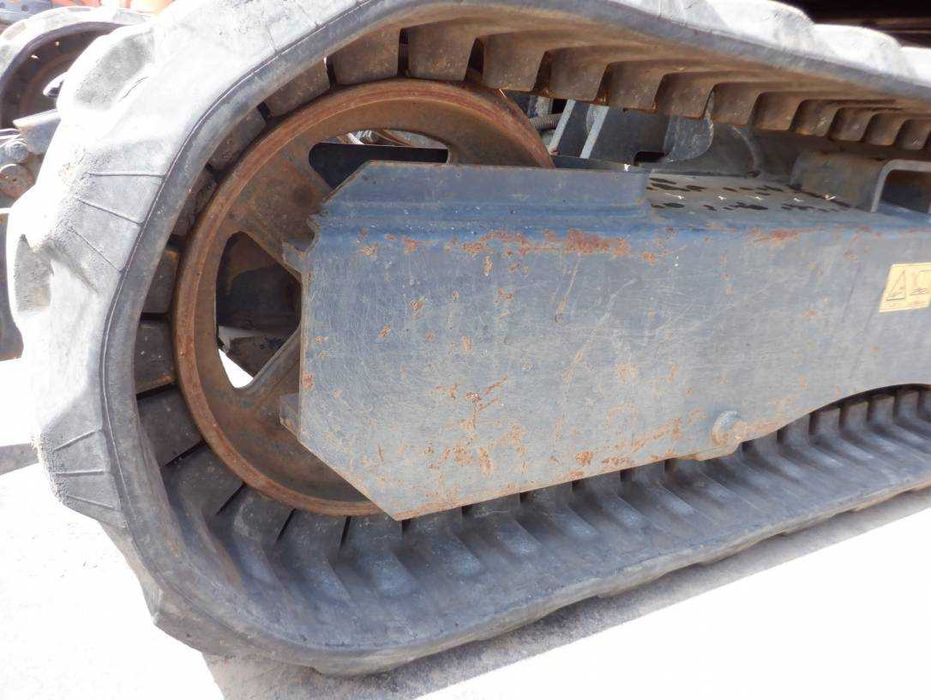 Гусеничний екскаватор HITACHI ZX20UR-5A