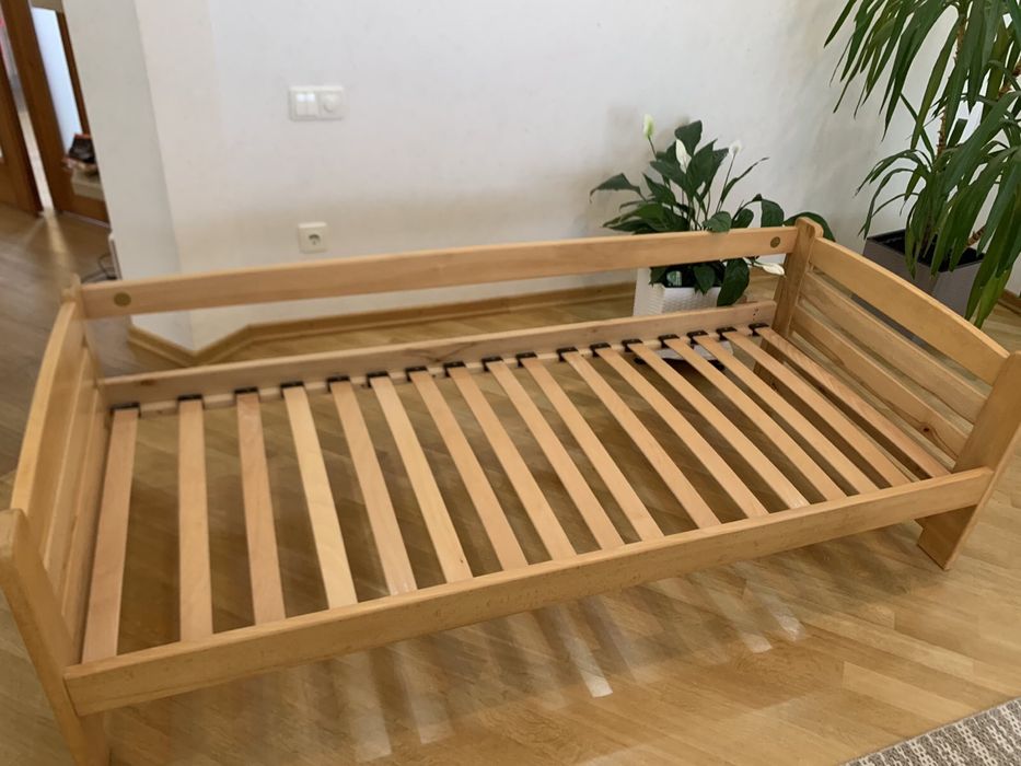 Продам кровать в добром стані