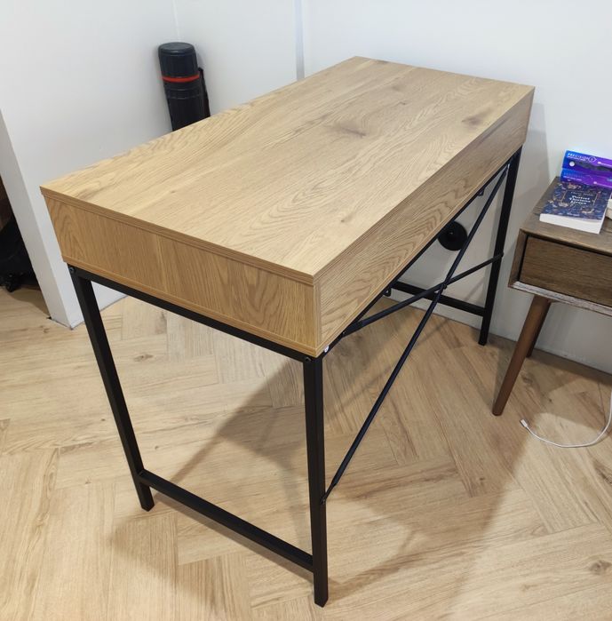 biurko Jysk Trappedal