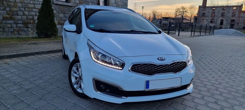 Kia Ceed 1.4 16V MPI~NAVI~KAMERA~klimatronik~tempomat~bogata OPCJA!