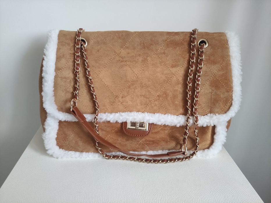 Torebka z futerkiem na ramię