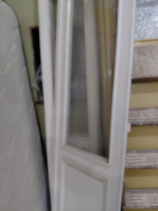 Portas antigas para varandas em  madeira