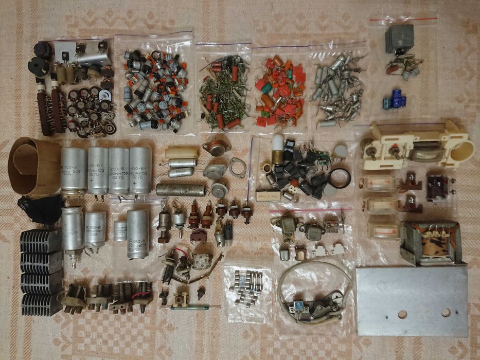 Запчасти радиодетали,разъёмы,шнуры,элем.ЛПМ,пассики,др