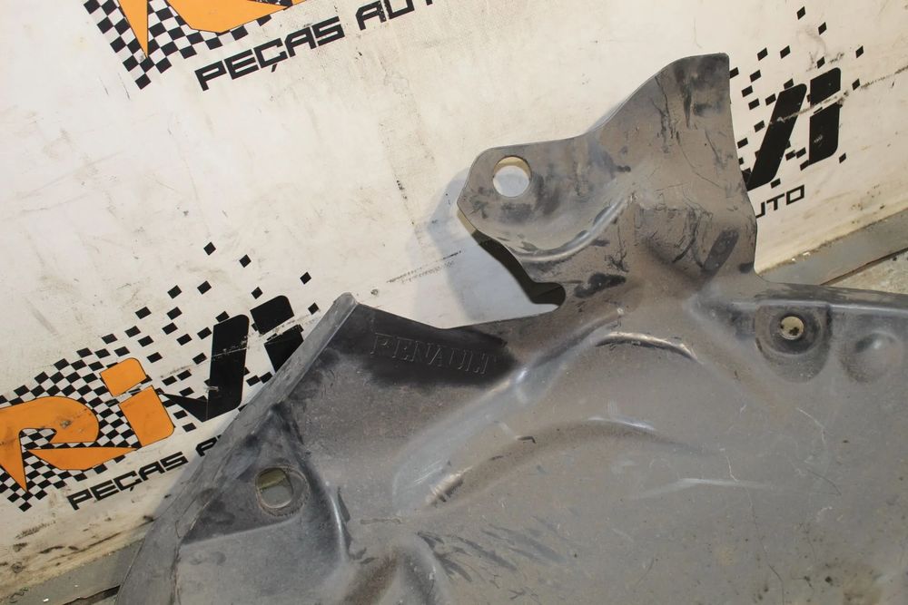 Cava roda frente esquerda RENAULT Megane III (BZ0_)
