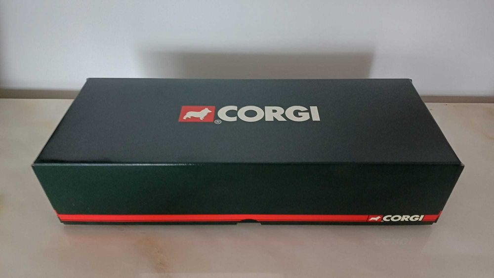 Miniatura Garret Showmans Tractor & Trailor CORGI Escala 1:50