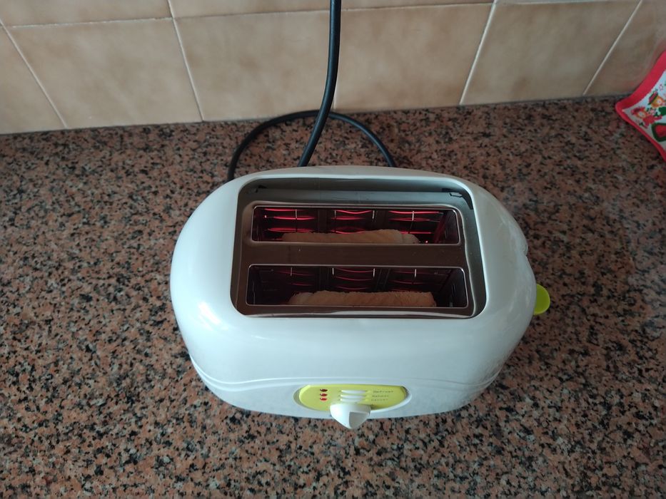 Torradeira tostadeira casa grelhador açadeira quarto apartamento.