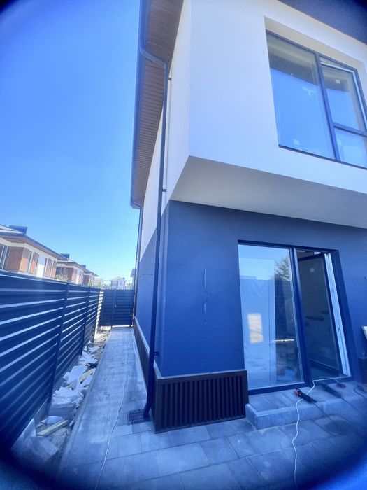 КМ Петроп Борщагівка Таунхауси біля Ліцей1. Газ/центр комун ЄОселя 2%