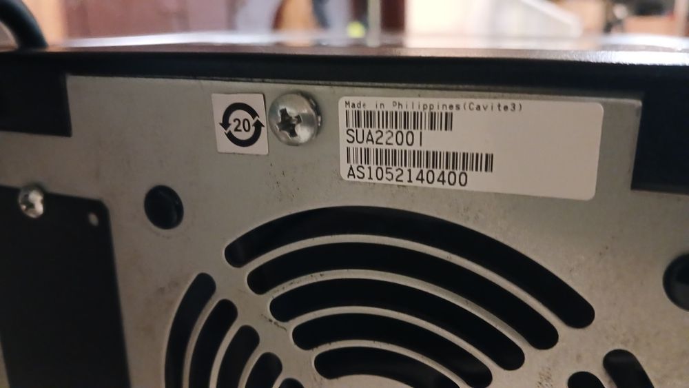 ДБЖ Smart-UPS 2200VA з АКБ