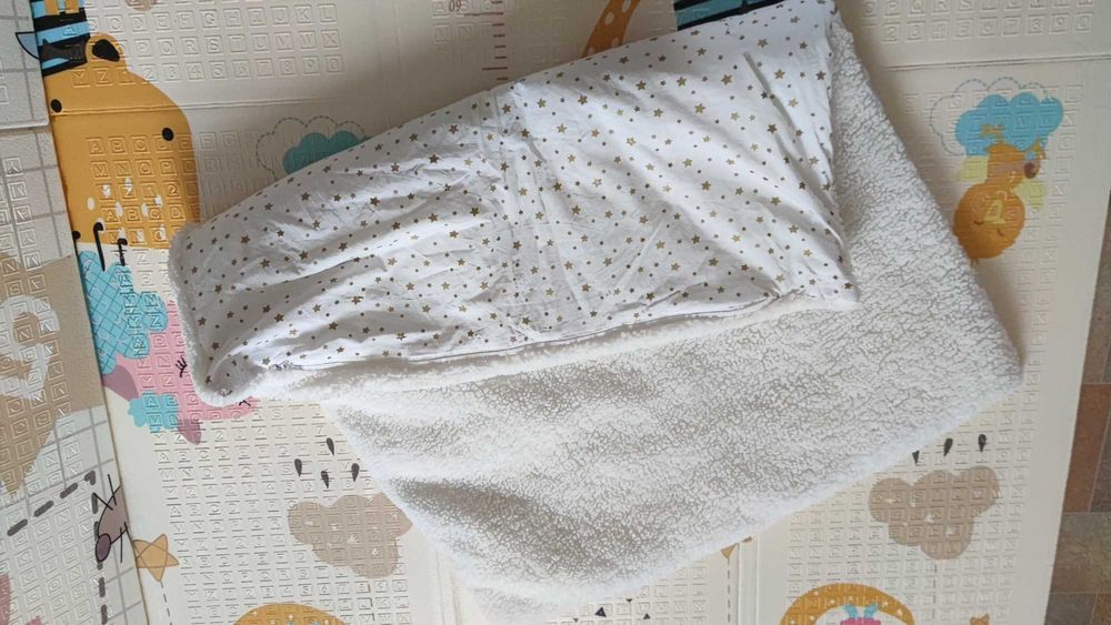 Конверт на виписку з пологового, плед