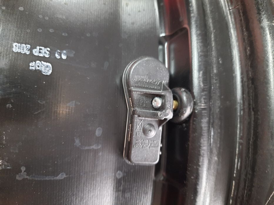 (041) Felgi 17" 5x114,3 ET 47 7j - Hyundai