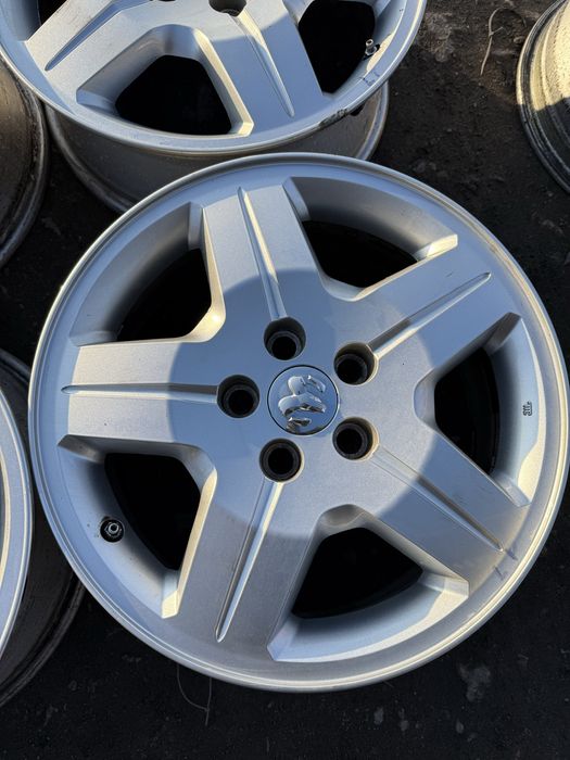 Felgi aluminiowe 5x114,3 17x6,5j et39 Dodge Chrysler