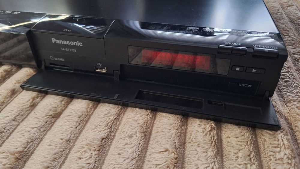 Panasonic SA-BTT755 , Nie sprawny ! + Oryginalny pilot N2QAKB 000090