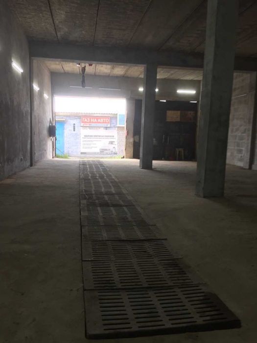 Сдам гаражный бокс в центре