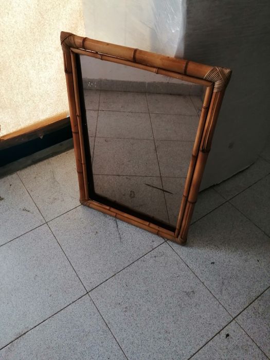 Espelho com moldura em bambu, anos 60.