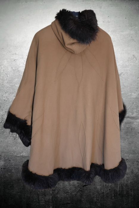 Eleganckie ponczo, płaszcz wełna, kaptur