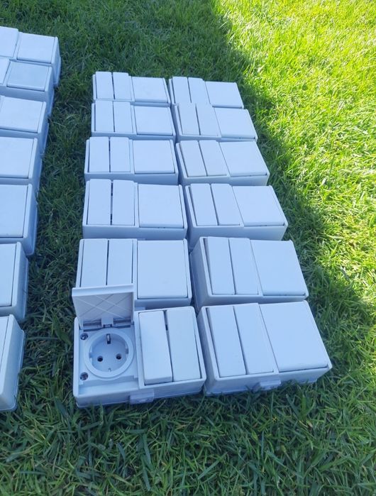 Розетка з вимикачем