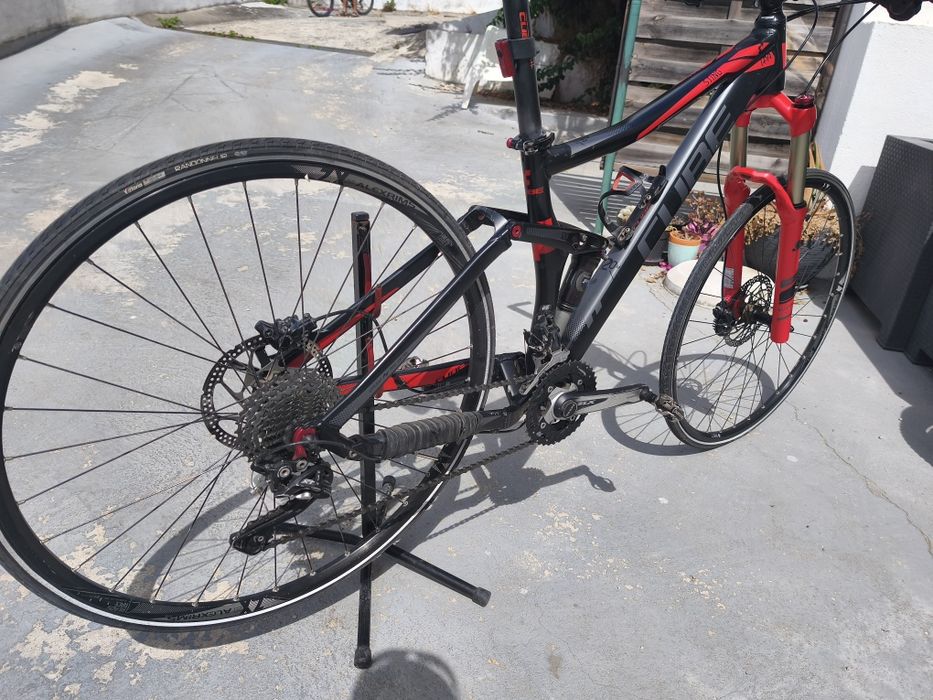 Bicicleta BTT CUBE Sting 29