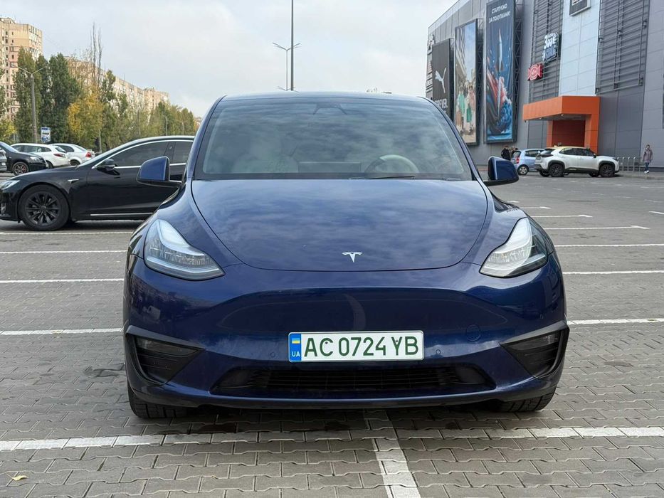 Tesla Model Y 2020