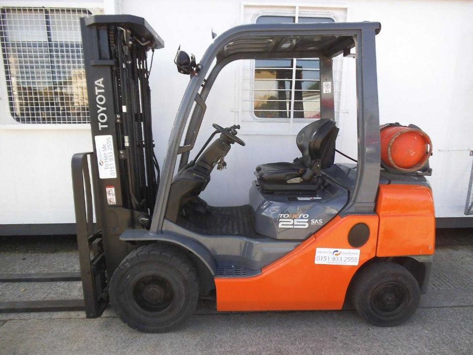 Газовий навантажувач Toyota 02-8FGF25.