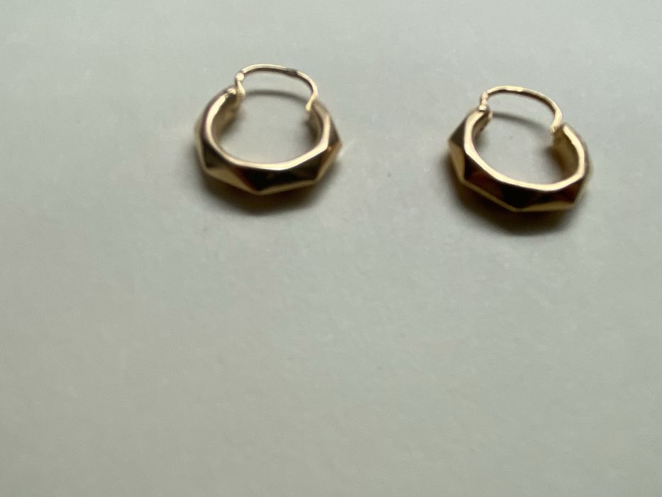 Argolas em ouro em estado novo