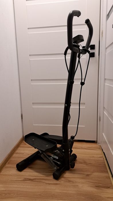 Stepper skrętny z linkami