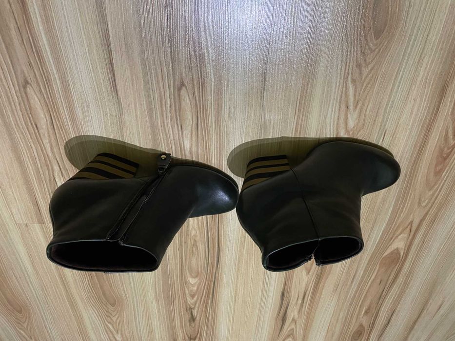 buty botki  rozmiar39 ryłko  czarne skóra zimowe