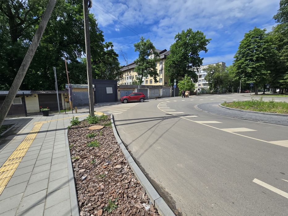 Гаражний бокс , сервіс