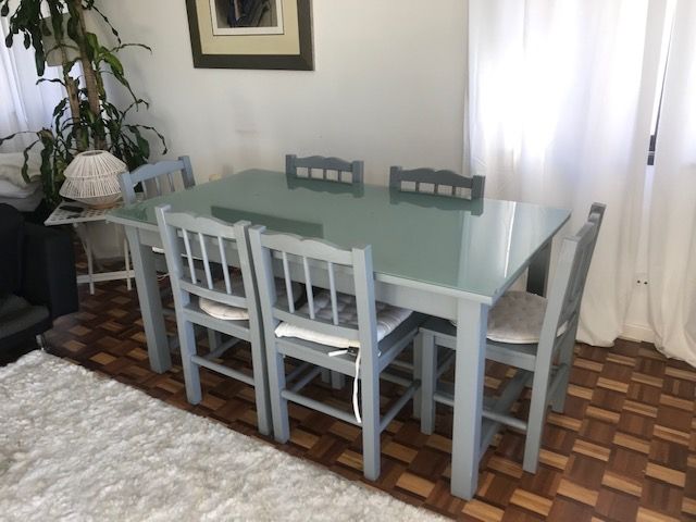 vendo mesa de sala de jantar e cadeiras Companhia Inglesa