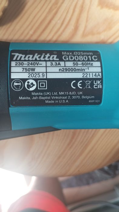 Rectificadora recta MAKITA gd0801c