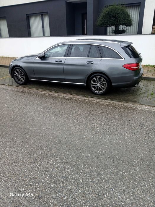 Mercedes-Benz C220 Bluetec