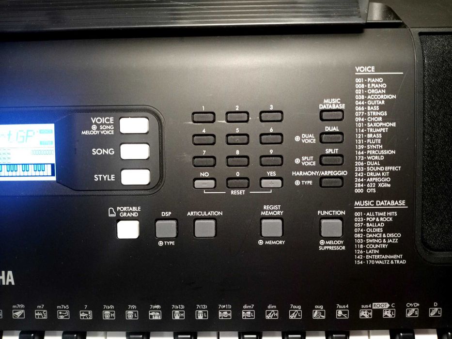 Yamaha PSR-E373 синтезатор как новый
