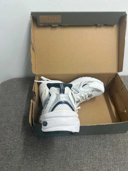 New Balance 530 White Silver Navy R.38
