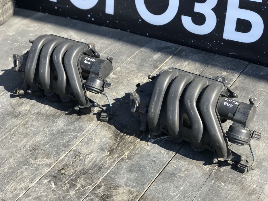 Впускной коллектор VW Passat 2.0 fsi бензин колектор впускний Пассат