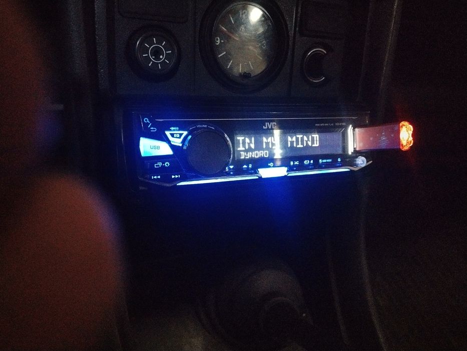 Jvc флешка,радіо,аукс орігінал