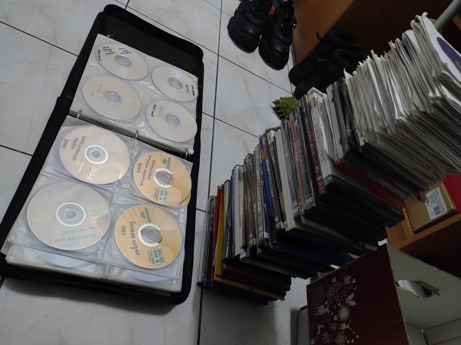 Filmy dvd 250płyt --na płycie 5--6filmow