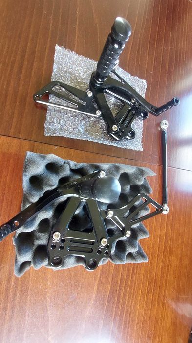 Kawasaki zx9r 2001 sety. Podnóżki. CNC