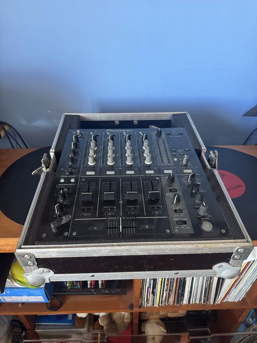 Mesa miistura Pioneer DMJ700