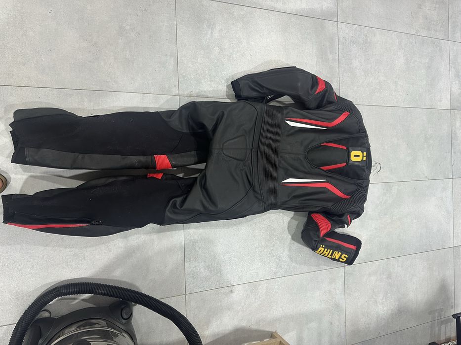 Fato em pele personalizado Ducati