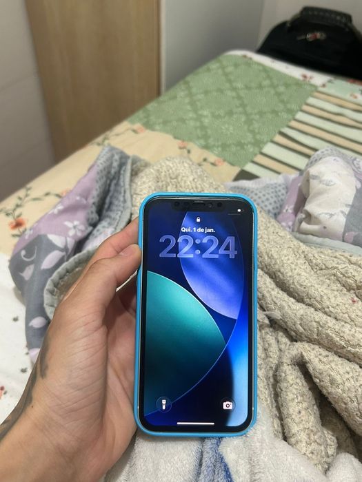 Vendo IPhone 12 desbloqueado tela em perfeito estado