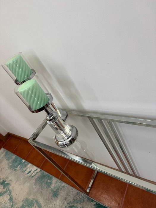 Conjunto de Móveis de Design em Inox e Vidro – Como Novo