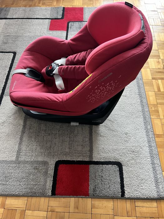 Fotelik Maxi-Cosi 2wayPearl + baza 2wayFix