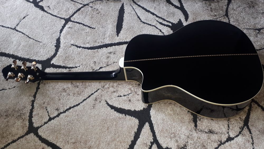 CRAFTER GAE-33.Gr.Auditorium PRO.2000r.st.sklepowy powystawowy.sprzeda