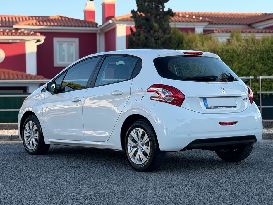 Peugeot 208 1.4 Hdi - 2015 - Garantia 18 meses foto 3