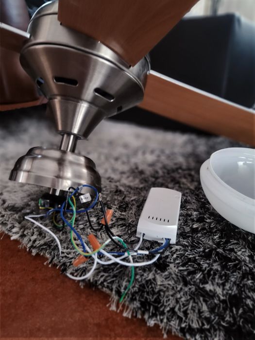 Ventoinha de Teto com luz e Alexa/Google cor Navy Níquel 110cm c/ Wi-Fi (Como Nova / Excelente Estado)