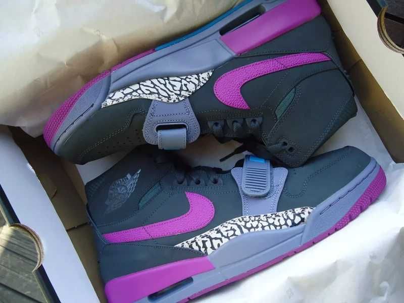 Jordan Legacy 312 Dark Grey Purple eu44,5